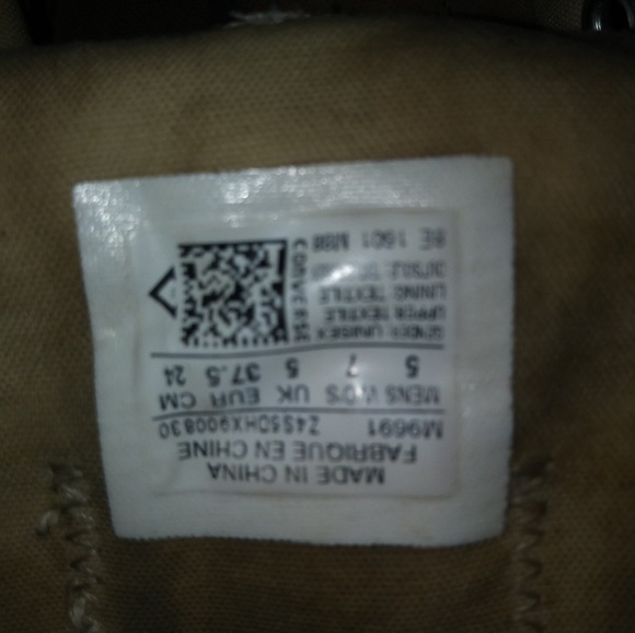 Converse - Picture 2 of 6